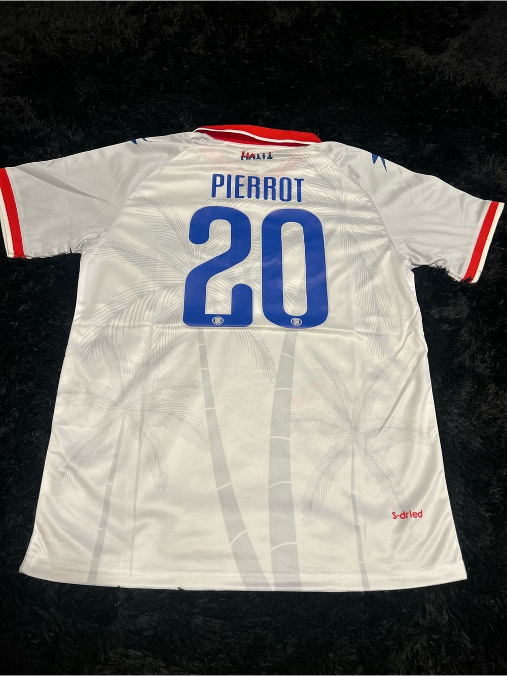 Haïti Men’s Football Jersey with Blue Number 20